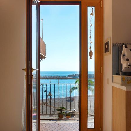 Casa Vacanze "Il Baffo E Il Mare" Cetara Ngoại thất bức ảnh