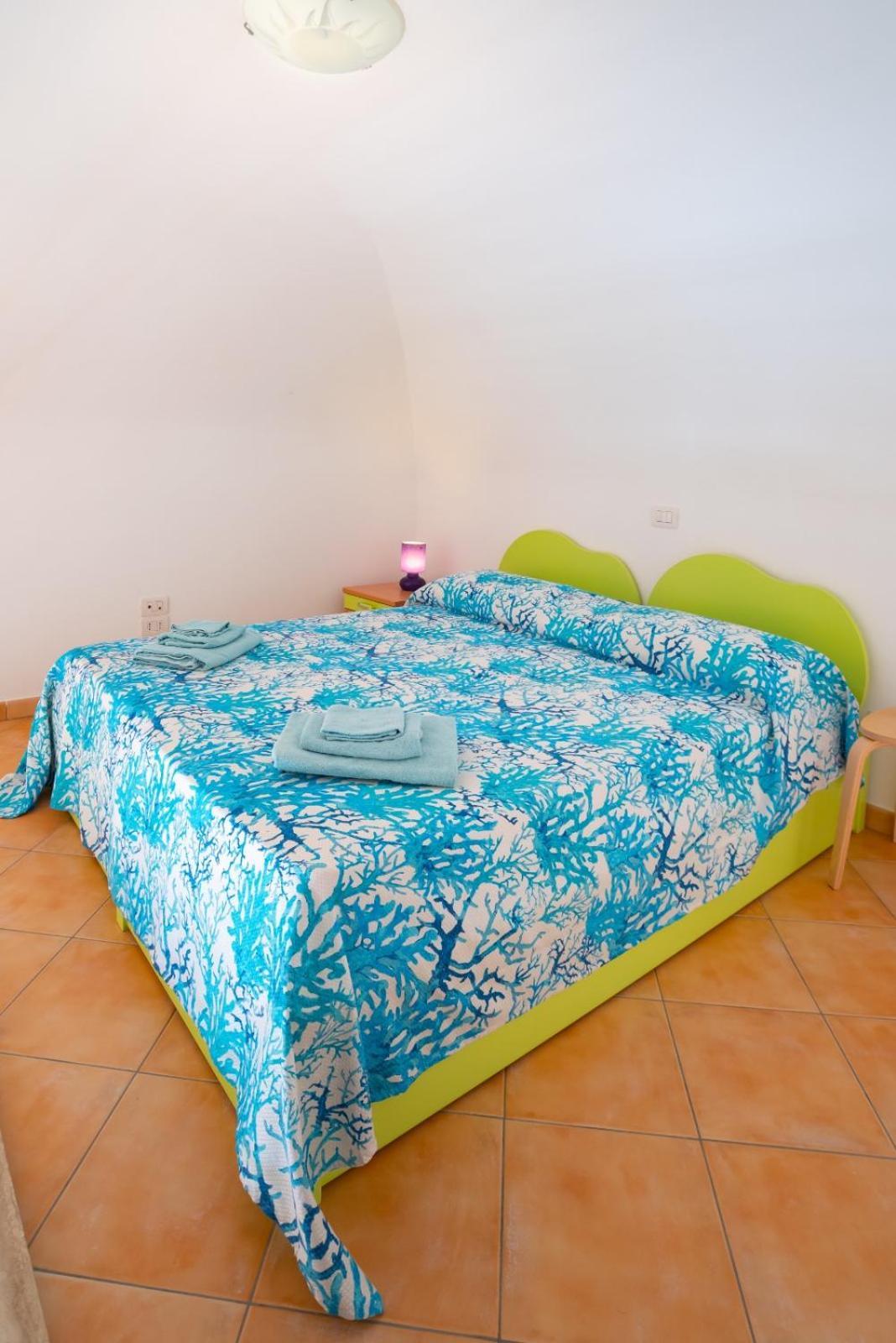 Casa Vacanze "Il Baffo E Il Mare" Cetara Ngoại thất bức ảnh